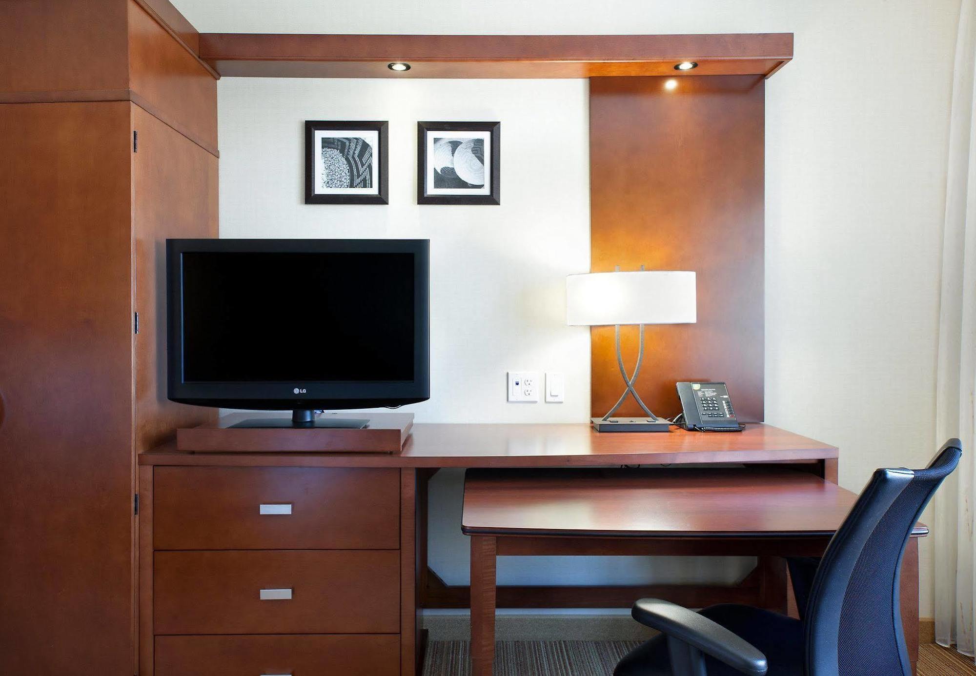 Courtyard By Marriott Scottsdale Salt River Bilik gambar
